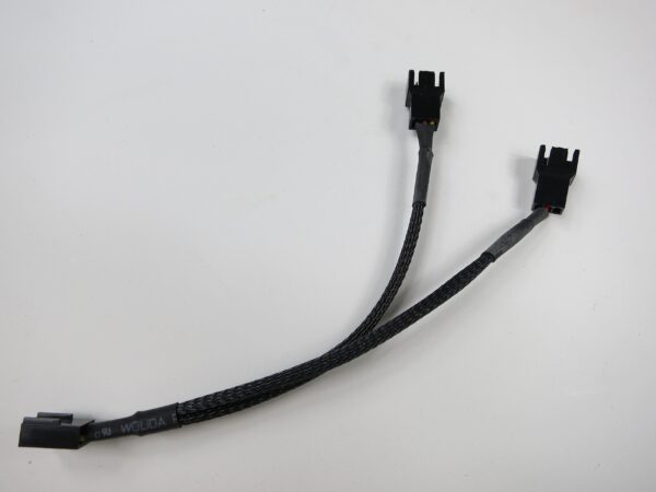 3-Pin Computer Case Cooling Fan Y-Splitter Cable with Black Sleeve